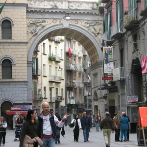 Napoli_via-chiaia