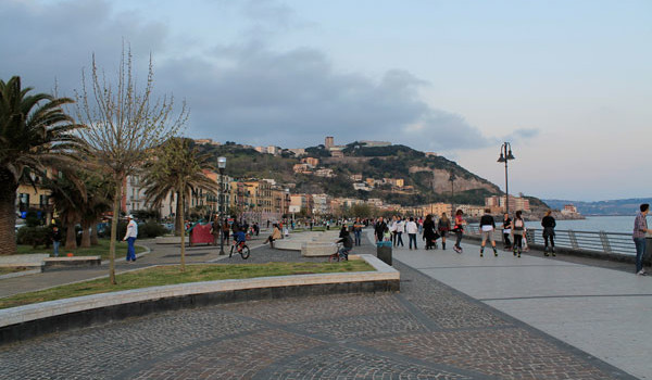 Lungomare-di-Pozzuoli