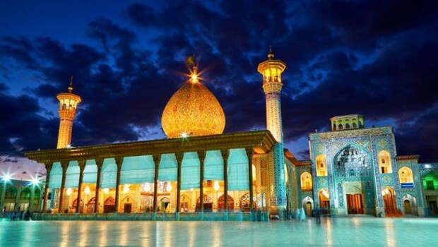 Shahe-Cheragh-Holz-Shrine-768x454